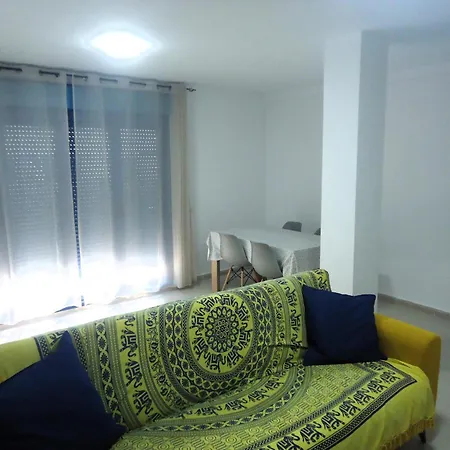 Mestral Atico Lek Apartman